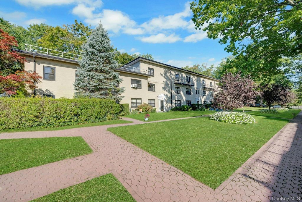 26 Manchester Road 2L, Eastchester, NY 10709 — photo 2