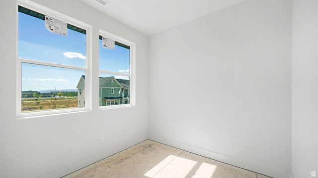 729 S HARRISON DR, Springville, UT 84663