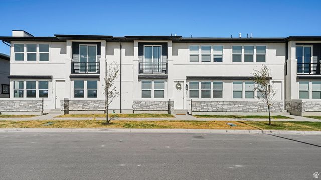 729 S HARRISON DR, Springville, UT 84663