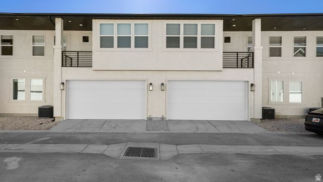 729 S HARRISON DR, Springville, UT 84663