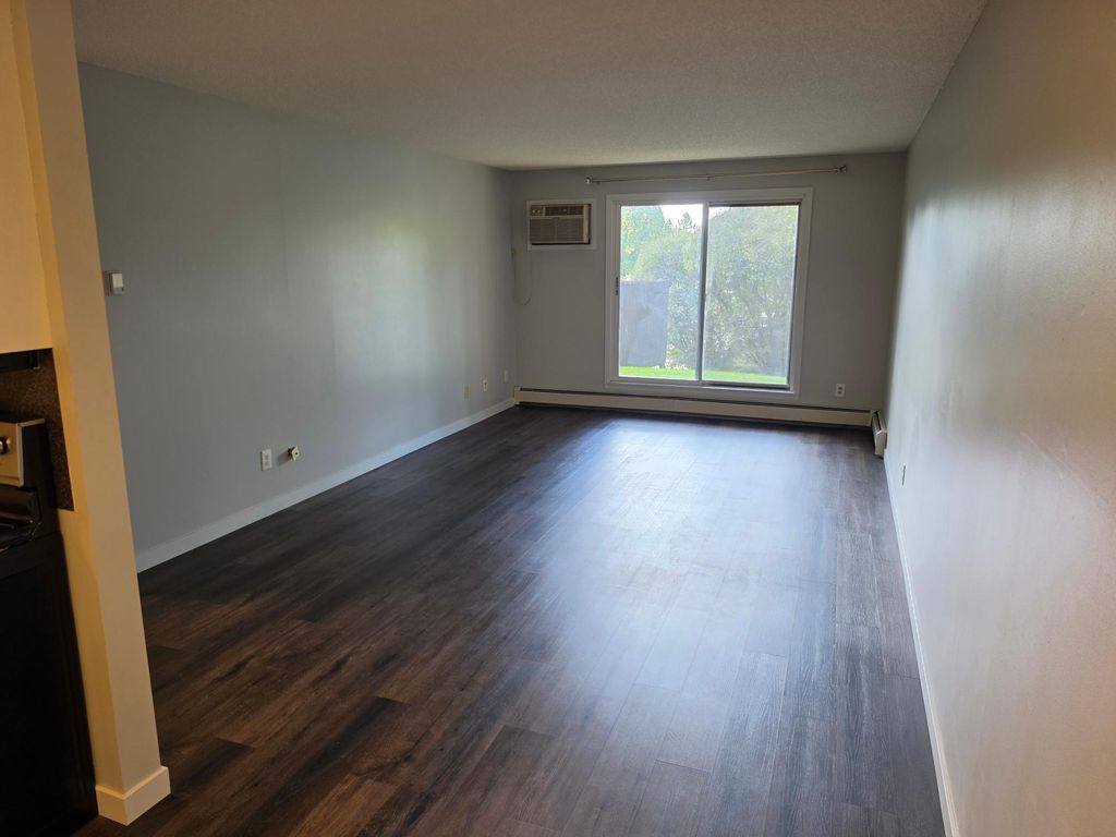 401 E Burnsville Parkway 124, Burnsville, MN 55337 — photo 2