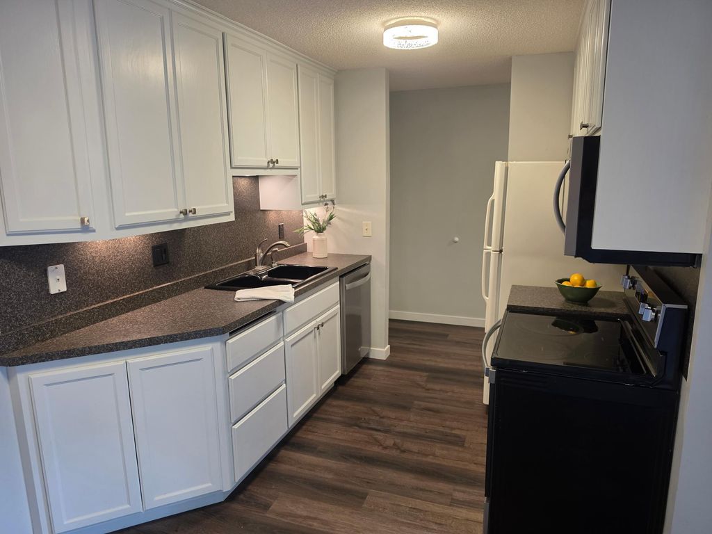 401 E Burnsville Parkway 124, Burnsville, MN 55337 — photo 5