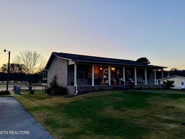 188 HUNTSMAN Lane, Bean Station, TN 37708