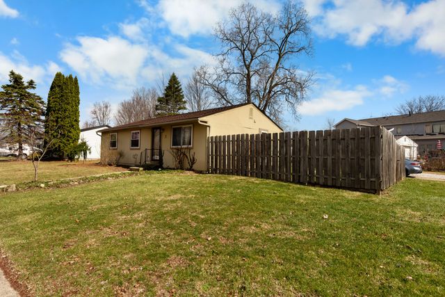 2 Faust Court, Ann Arbor, MI 48108