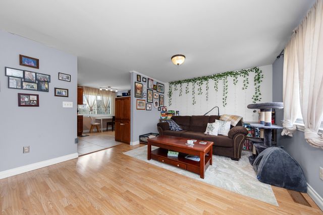 2 Faust Court, Ann Arbor, MI 48108