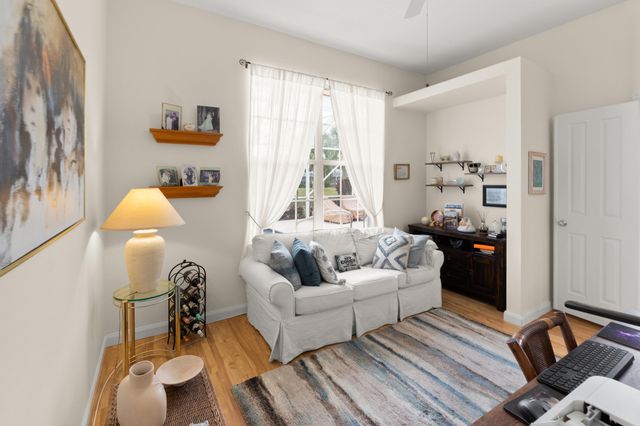 2013 Bedford Drive, Palm Beach Gardens, FL 33403