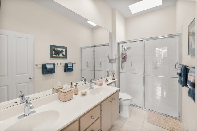 2013 Bedford Drive, Palm Beach Gardens, FL 33403