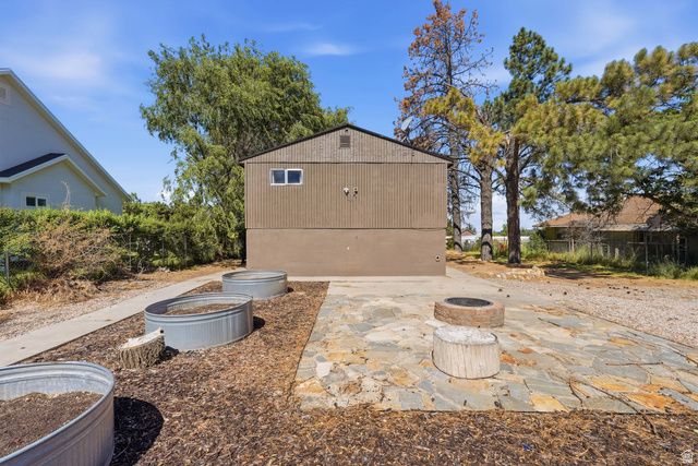 7855 S HIGHWAY 89, Willard, UT 84340