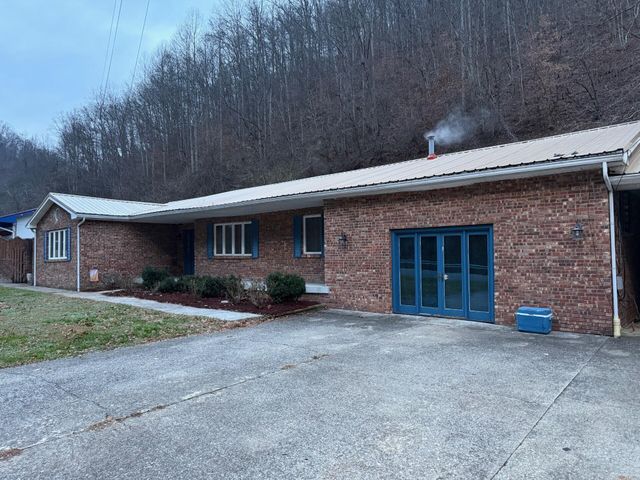 10361 State Hwy 194 E, Kimper, KY 41539