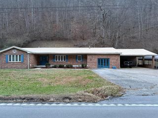 10361 State Hwy 194 E, Kimper, KY 41539