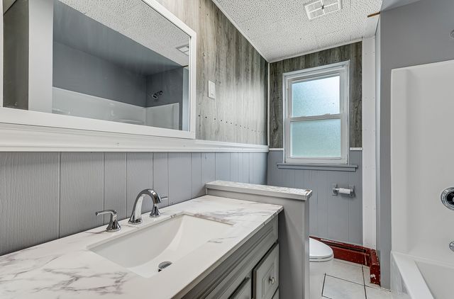 411 Wallace Street, Joliet, IL 60436