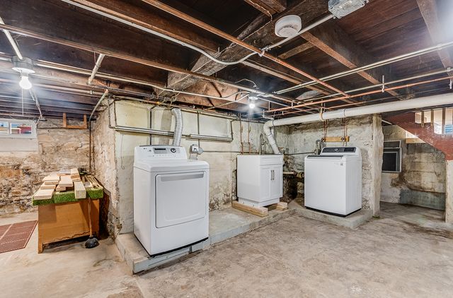 411 Wallace Street, Joliet, IL 60436