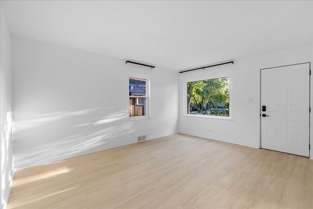 1335 Marengo Avenue 1, Forest Park, IL 60130