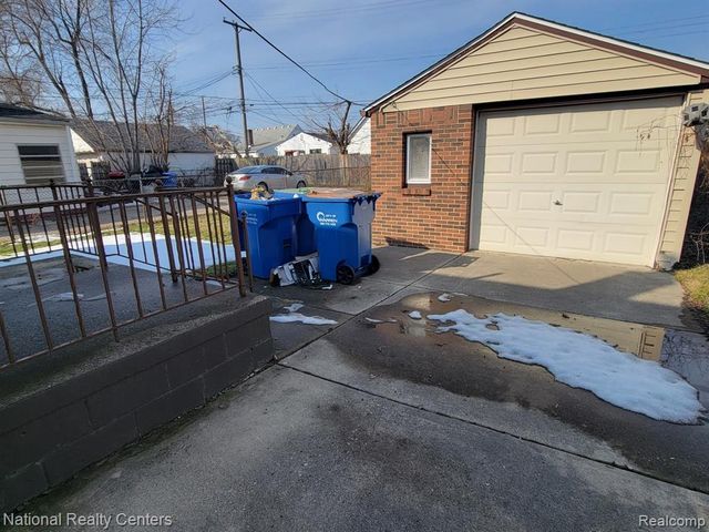 7527 Ford Avenue, Warren, MI 48091