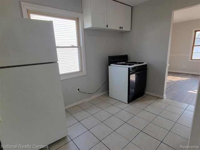 7527 Ford Avenue, Warren, MI 48091