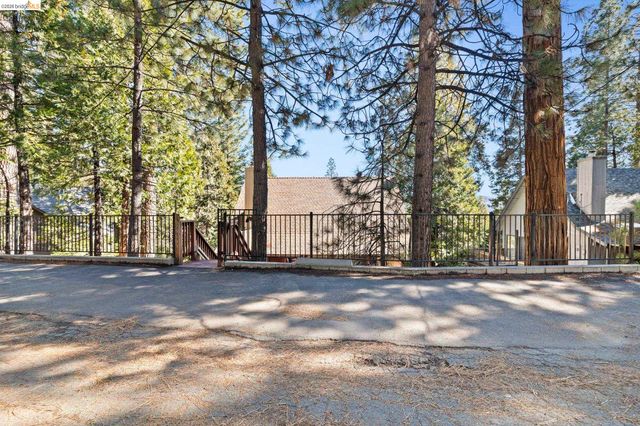 29803 Mono Trail, Cold Springs, CA 95335