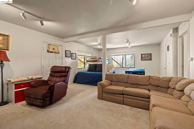 29803 Mono Trail, Cold Springs, CA 95335