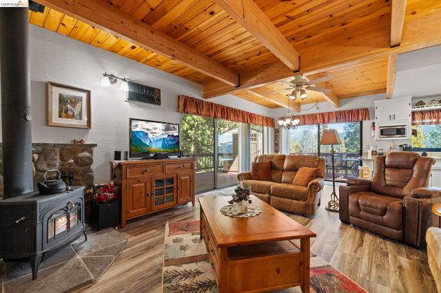 29803 Mono Trail, Cold Springs, CA 95335