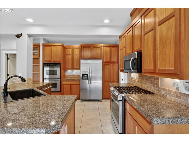 3081 Se RIESLING Rd, Milwaukie, OR 97267