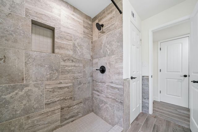 10406 Broadstairs Street, Houston, TX 77013