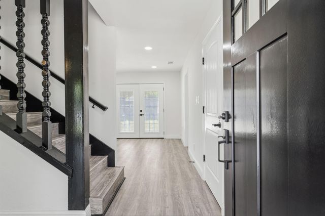 10406 Broadstairs Street, Houston, TX 77013