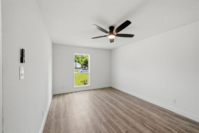 10406 Broadstairs Street, Houston, TX 77013