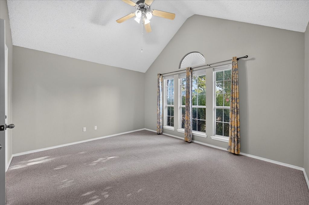 912 Cole Avenue, Denton, TX 76208 — photo 4