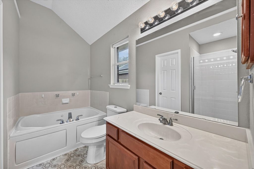 912 Cole Avenue, Denton, TX 76208 — photo 5