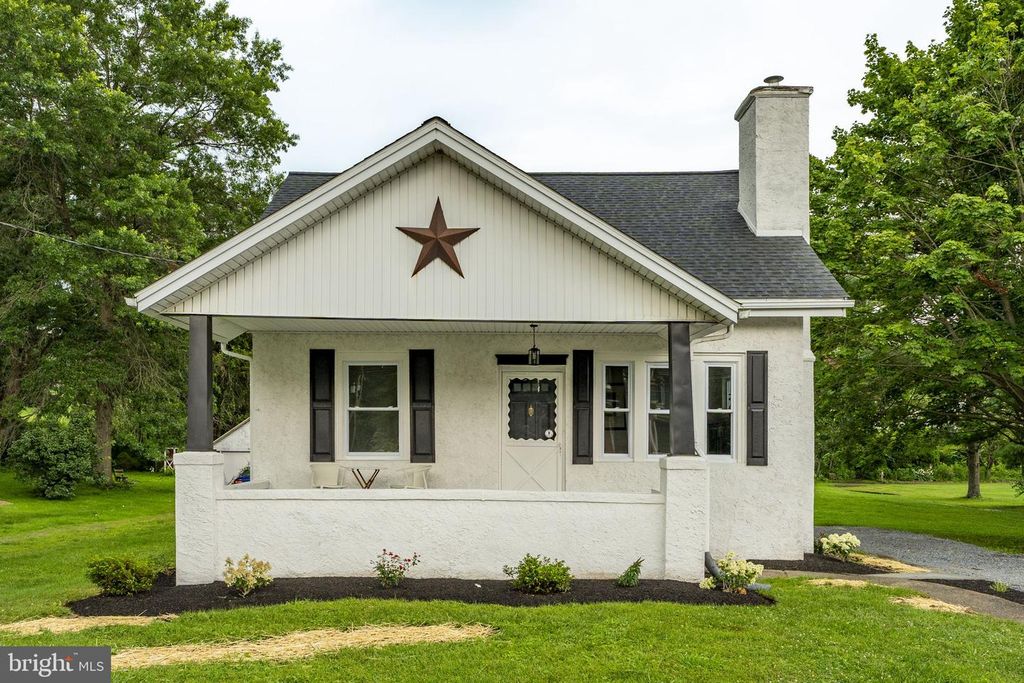 523 VALLEY AVE, Atglen, PA 19310
