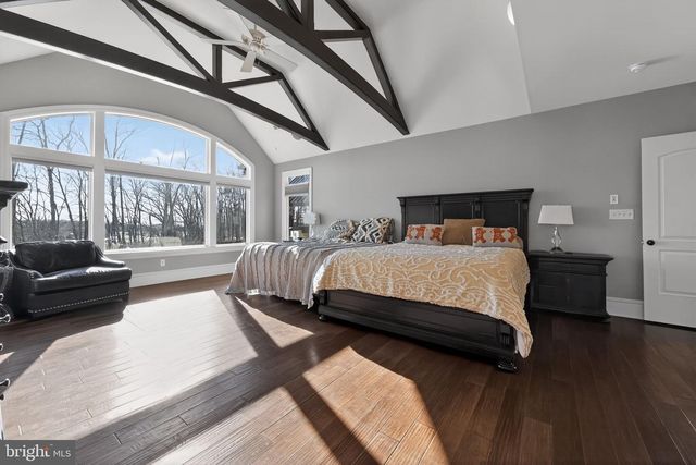 31 BARRY RD, Lambertville, NJ 08530