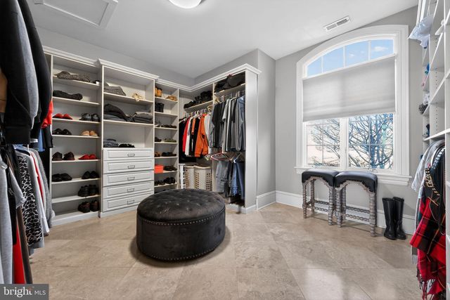 31 BARRY RD, Lambertville, NJ 08530