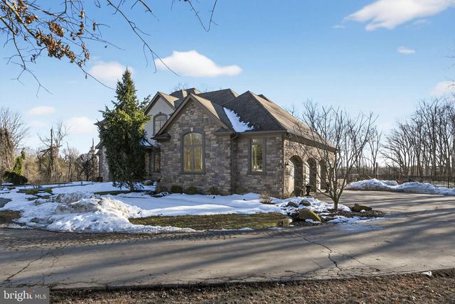 31 BARRY RD, Lambertville, NJ 08530