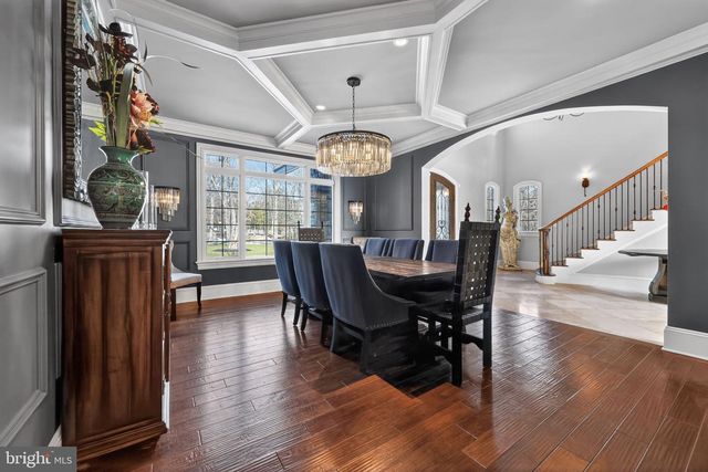 31 BARRY RD, Lambertville, NJ 08530