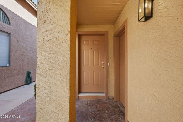547 N MAPLE Street, Chandler, AZ 85226