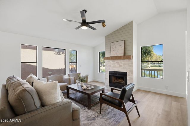 547 N MAPLE Street, Chandler, AZ 85226