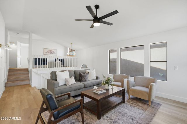 547 N MAPLE Street, Chandler, AZ 85226