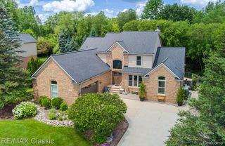 3790 Deer Springs Drive, Oakland Charter Township, MI 48306