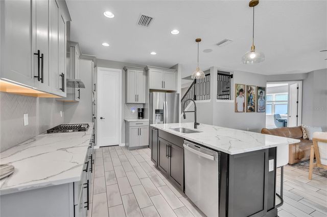 16942 SAVORY MIST CIRCLE, Bradenton, FL 34211