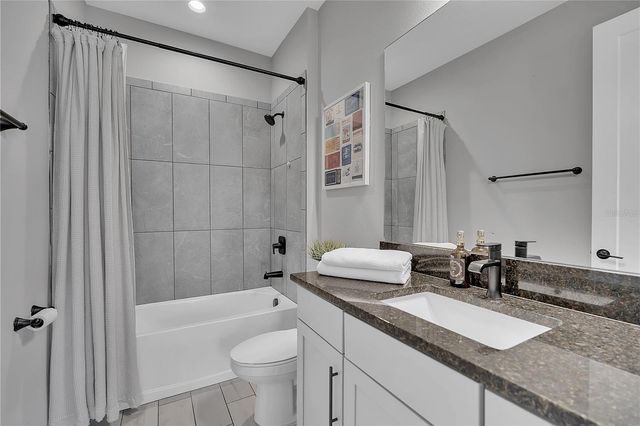 16942 SAVORY MIST CIRCLE, Bradenton, FL 34211