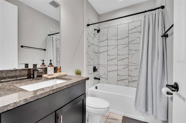 16942 SAVORY MIST CIRCLE, Bradenton, FL 34211