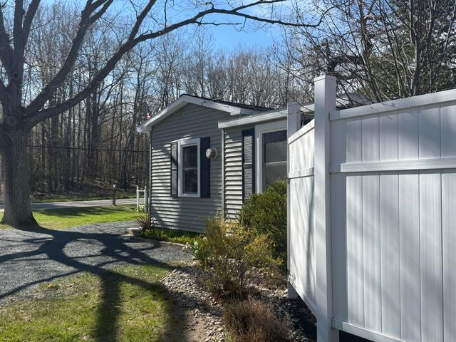 2148 N Lakeshore Drive, Hamlin Twp, MI 49431