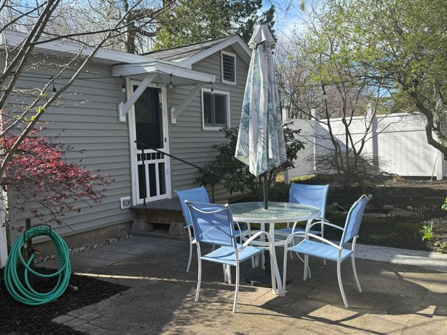 2148 N Lakeshore Drive, Hamlin Twp, MI 49431