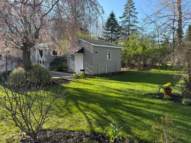 2148 N Lakeshore Drive, Hamlin Twp, MI 49431