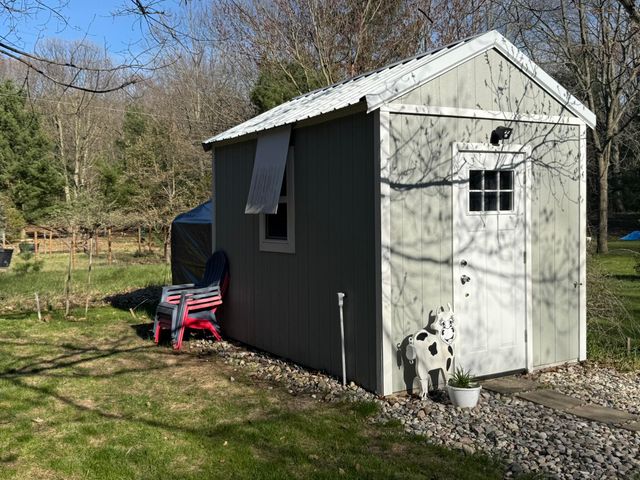 2148 N Lakeshore Drive, Hamlin Twp, MI 49431