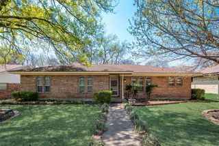 111 S Capri Drive, Duncanville, TX 75116