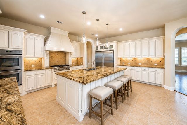 812 Cross Timbers Drive, Keller, TX 76248