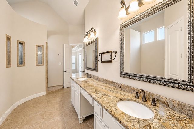812 Cross Timbers Drive, Keller, TX 76248