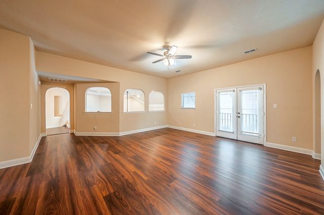 812 Cross Timbers Drive, Keller, TX 76248