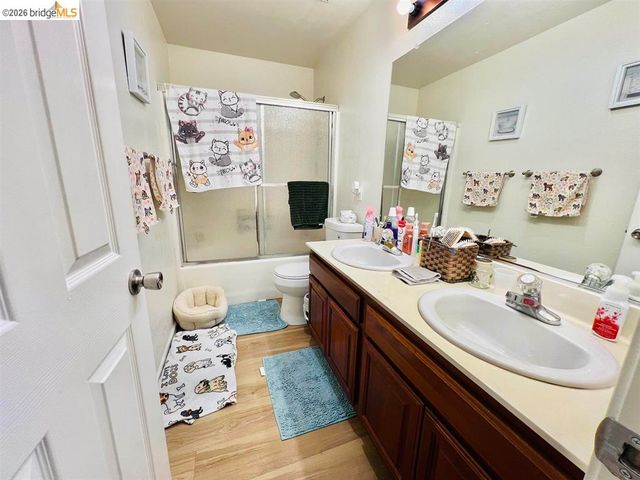 2215 Dune Pl, Stockton, CA 95206