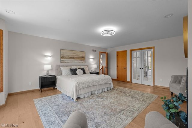 111 Waverly Lane, Chagrin Falls, OH 44022